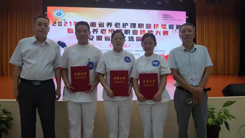 CtG0UWFP37CAD9yhAACulunK--M941.jpg